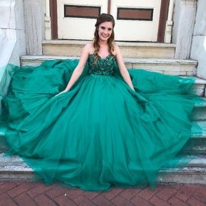 Green prom dress!